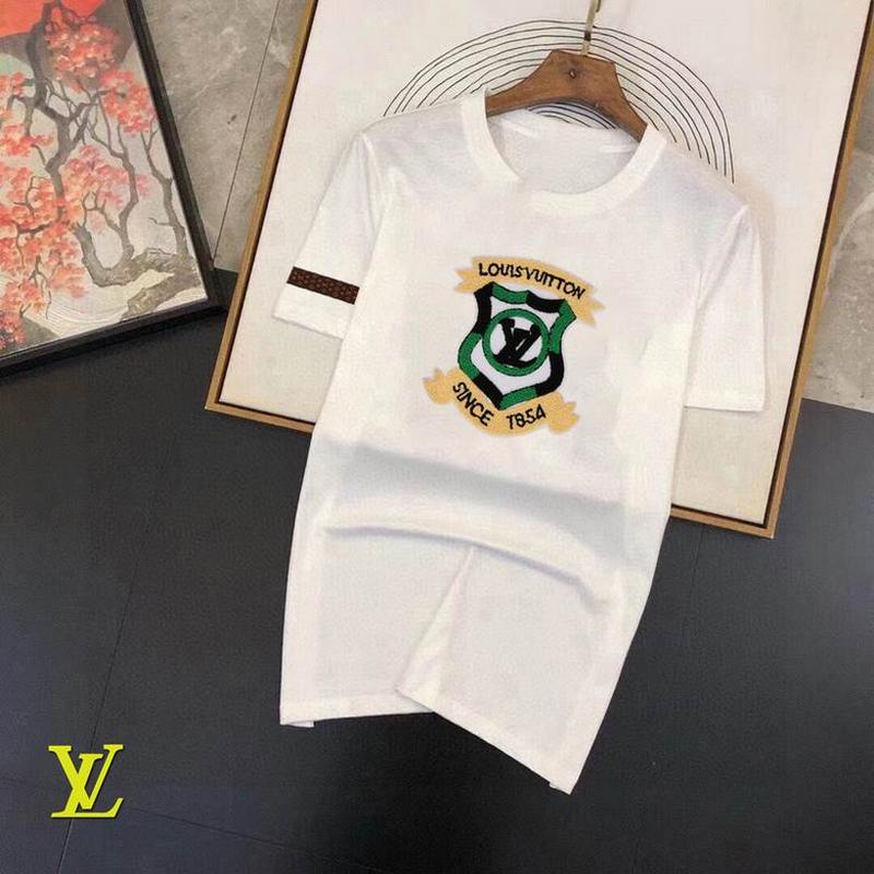 Louis Vuitton Men's T-shirts 2022